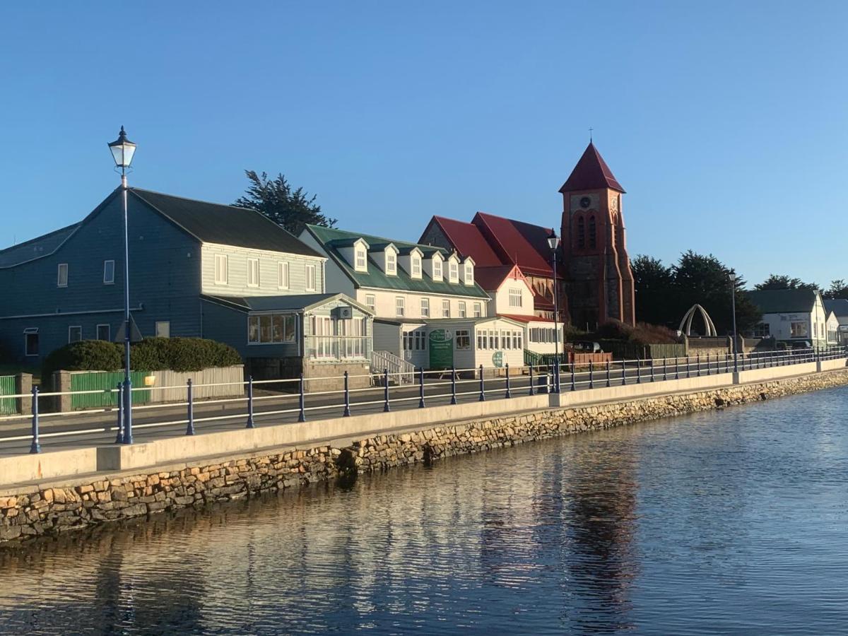 The Waterfront Boutique Hotel Stanley Exterior photo